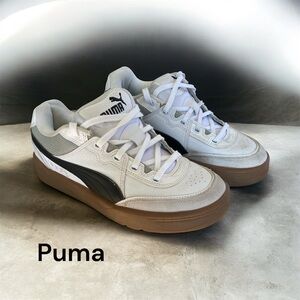 Puma White Black Gum Sole Sneakers Women’s 8 , Men’s 6.5